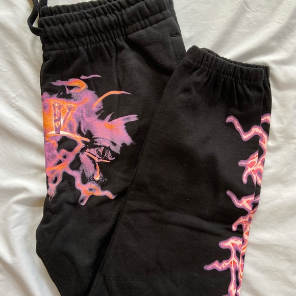 NBA Youngboy Vlone Eyes Sweatpants - Picture 3 of 16